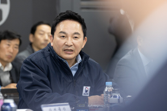 19일 오후 공동주택 공사현장에서 열린 '원도급사 CEO 간담회'에서 원희룡 국토부 장관이 발언하고 있다. 사진 국토부